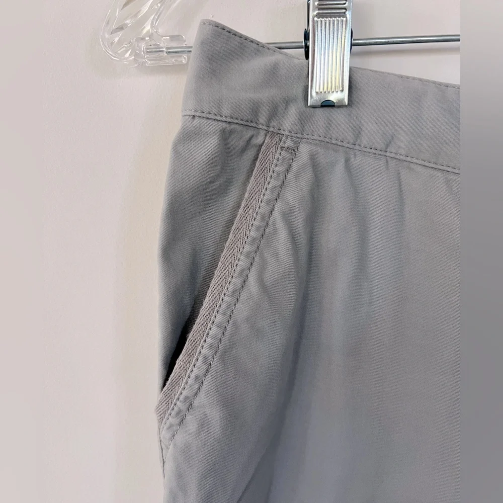 Tommy Bahama Relax Ellery Fit Gray Cropped pant. Women’s Size 2 - Picture 4 of 12